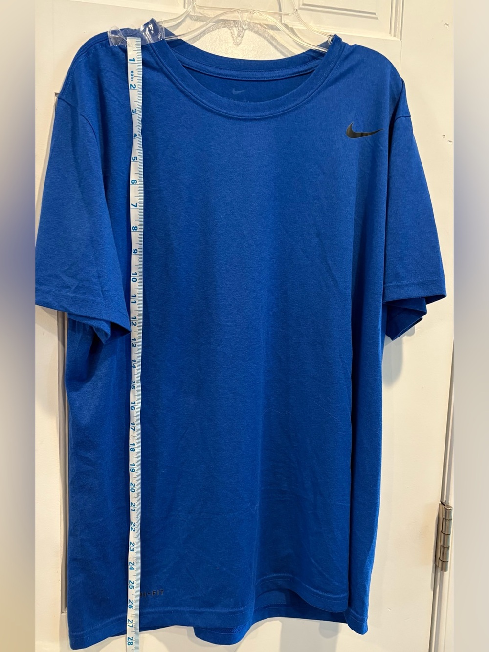 Nike Men’s Blue Dri-FIT Short Sleeve T-Shirt. Size L